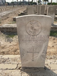 BAGHDAD (NORTH GATE) WAR CEMETERY - RICHARDSON, W H